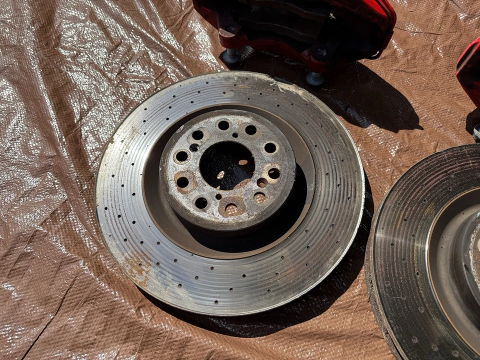 HONDA CIVIC TYPE R 2017-2021 FK8 K20C1 OEM BREMBO PINZAS DE FRENO DELANTERAS N ROTORES Foto 3 de 4