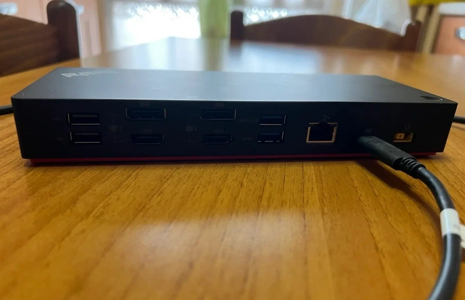 Lenovo ThinkPad Hybrid USB-C with USB-A Dock Station + Cavo USB - Immagine 2 di 2
