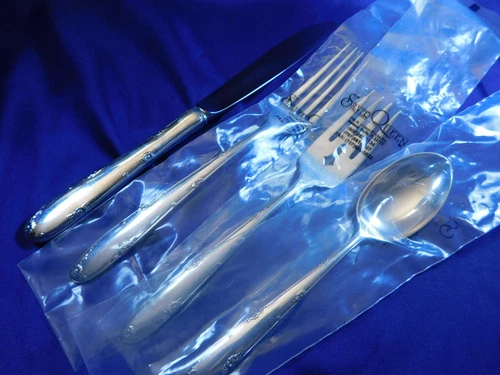 TOWLE MADEIRA STERLING SILVER 4-PIECE PLACE SETTING - UNUSED CONDITION
