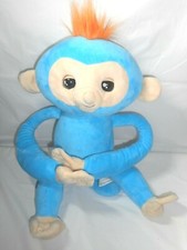 Fingerlings Hugs Boris Plush Blue White Talking Stuffed WowWee Monkey Toy 2018