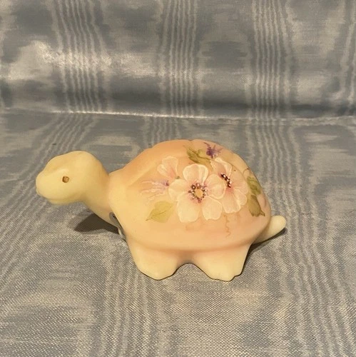 Vintage Rare Fenton  Hand Painted Yellow Satin Glass Turtle  Figurine      USA