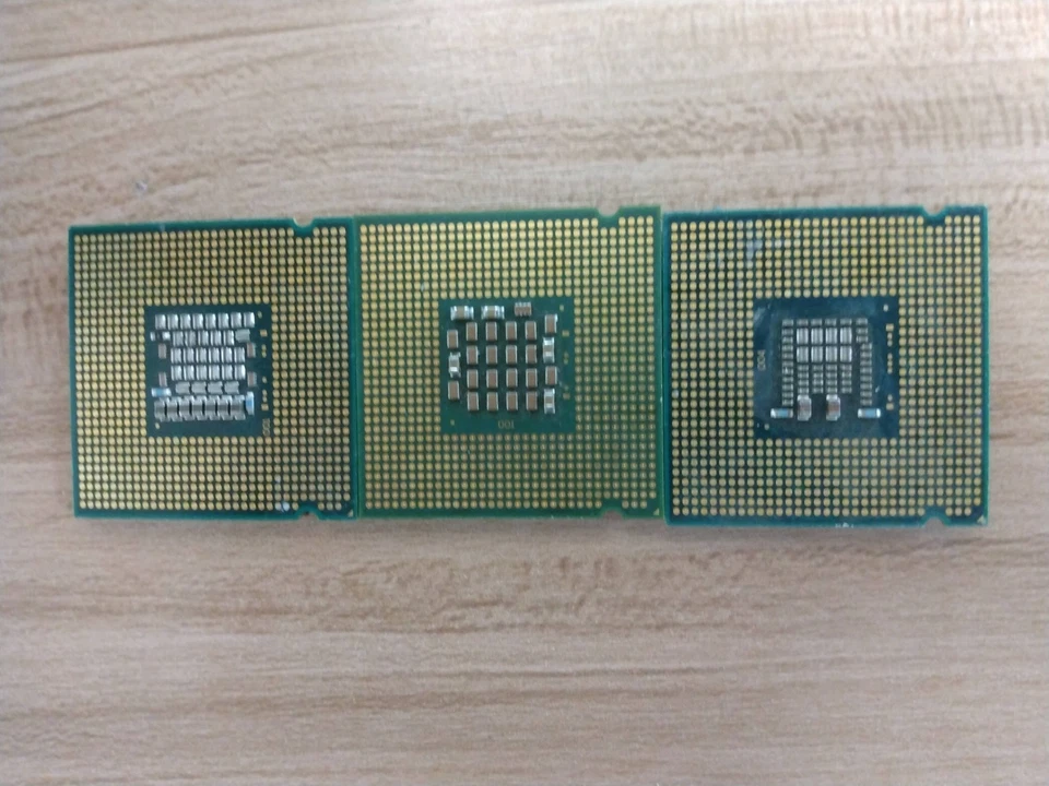 Lote mixto de procesadores CPU Intel sin pines de 3,55 lb para recuperación de chatarra/oro Foto 2 de 3