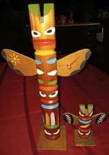 2 Vin. Wooden Souvenir Native American Totem Poles Handmade/Handpainted In U.S.A