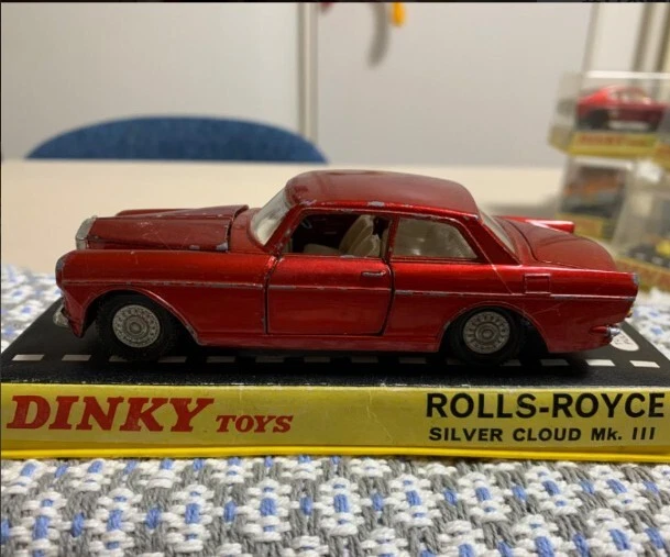 ・Vintage Rare DINKY TOYS MECCANO ROLLS-TYOCE SILVEDR CLOUD MK.Ⅲ RED - Image 2 of 4