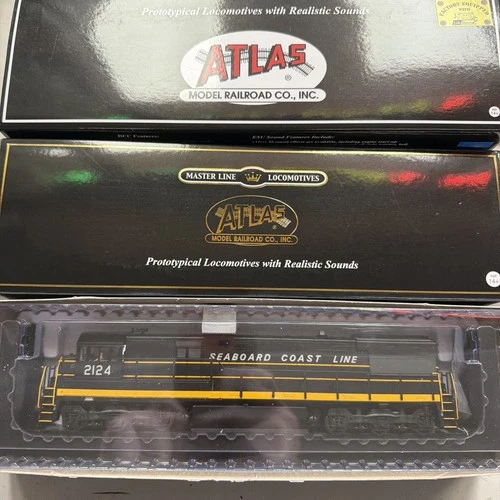 Atlas H.O. Scale 10 003 925 U30C Phase I Seaboard Coast Line SCL #2124