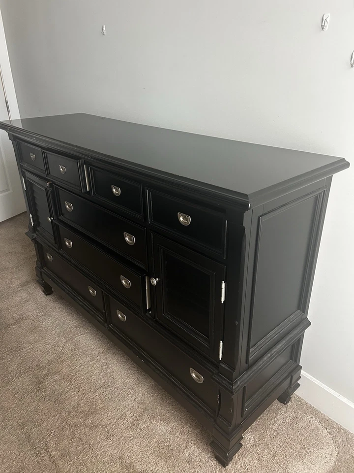 5-Piece Bedroom Set – Good/Fair Condition 💲375 | 📍Fuquay-Varina, NC - Image 3 of 4