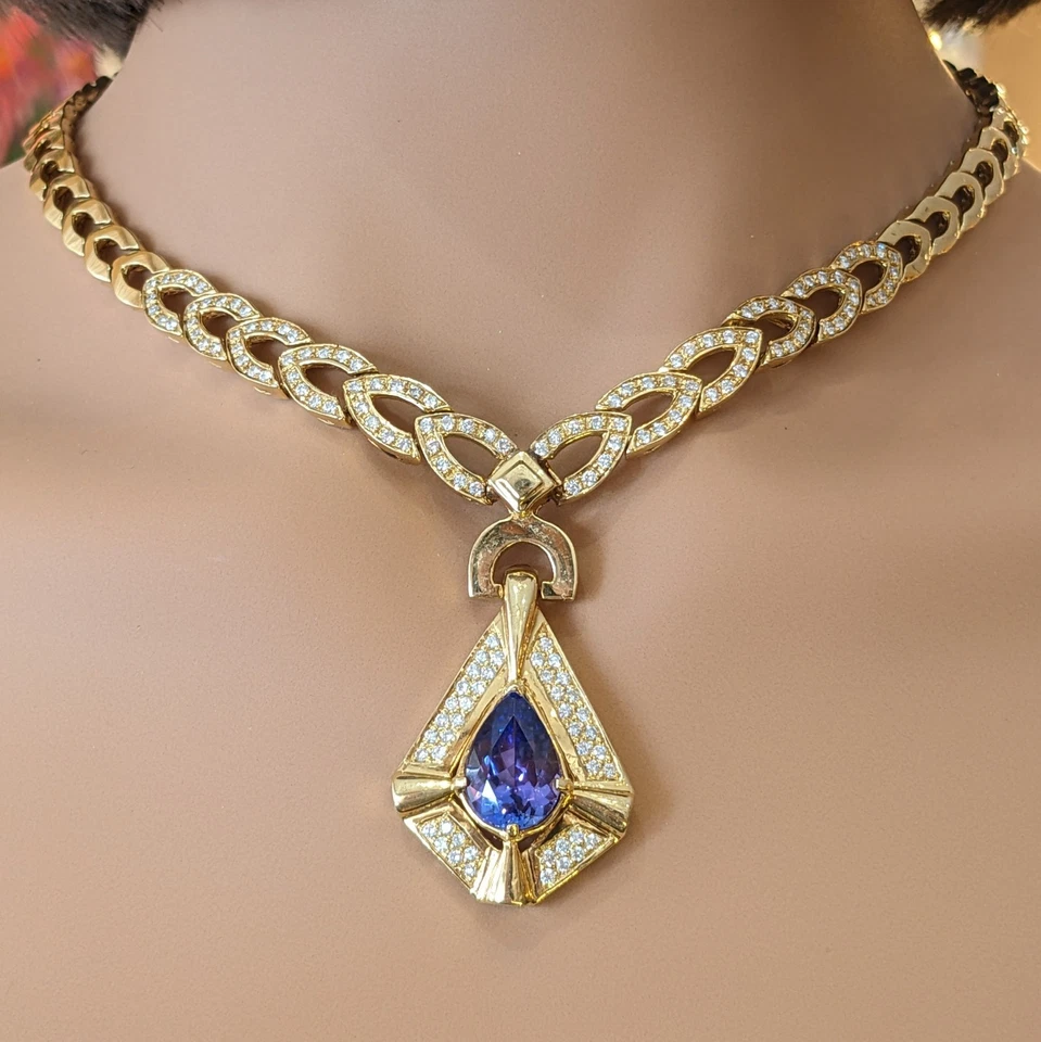 Collar colgante de tanzanita y diamantes en oro amarillo de 18 k - HM2718EB