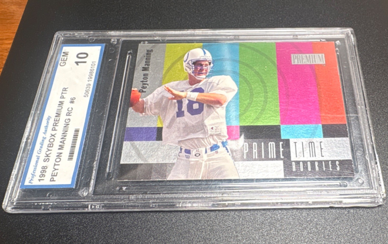 1998 SkyBox Premium PTR Peyton Manning #6 Prime Time Rookies Rookie GEM 10