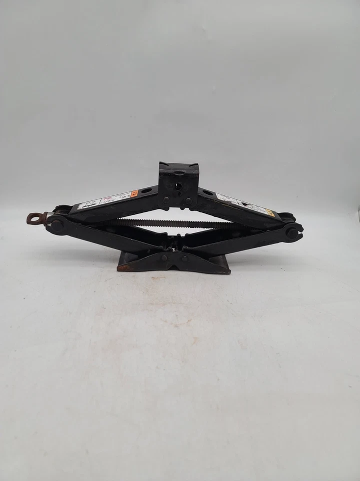 Kit de gato de emergencia Ford F-150 2015-2020 con herramientas OEM genuino Foto 2 de 4