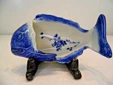 Fish Porcelain Bone Dish(895f1) Painted under glaze with flower design