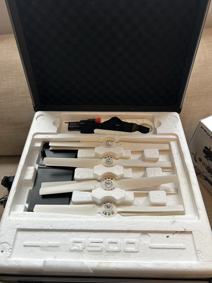 Typhoon Q500 4k Drone With Controller And Accessories - Image 2 of 4