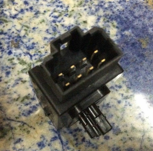 6 WAY POWER SEAT ADJUST SWITCH HOLDEN COMMODORE VZ VE VF HSV 2004-ON - Picture 4 of 4