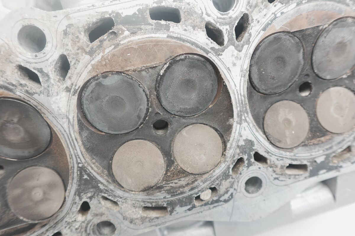 2007 Kawasaki Ultra 250X PWC Jetski OEM Engine Cylinder Head 2007 Kawasaki Ultra 250X PWC Jetski OEM Engine Cylinder Head