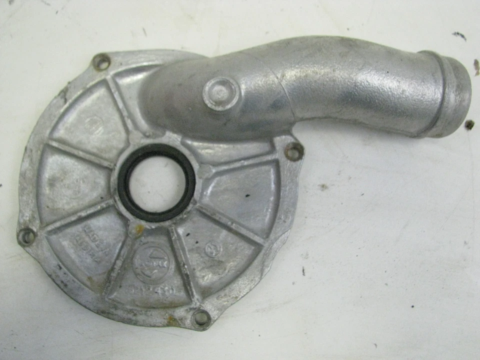 Cubierta de carcasa de bomba de agua del motor Can-am Qualifier 250 1981 OEM Foto 2 de 3