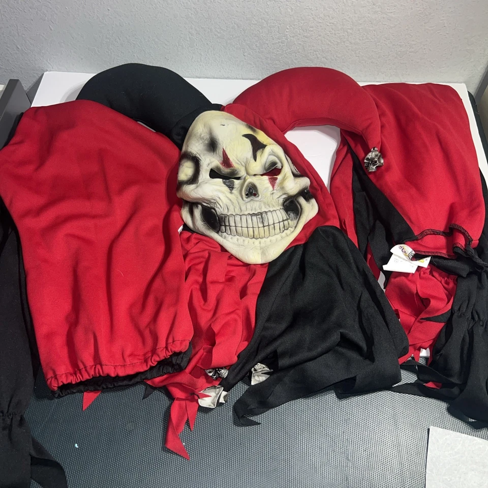 Disfraz de bufón malvado para hombre, grande (usado) completo Foto 2 de 4