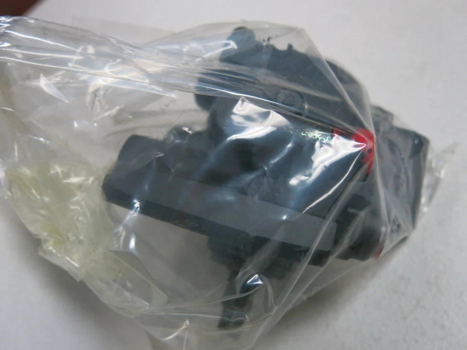 Nos ARC Reman Power Steering Pump (30-5767) - Image 2 of 3