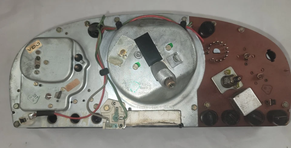 Cuadro de instrumentos velocímetro 73-80 Mercedes R107 450SL 450SLC FABRICANTE DE EQUIPOS ORIGINALES Foto 3 de 4
