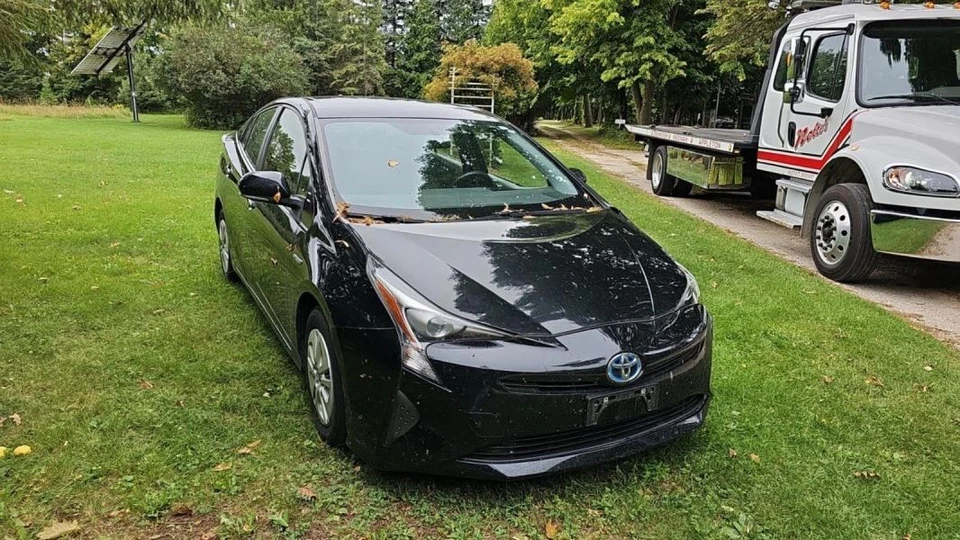 (LOCAL PICKUP ONLY) Windshield Glass Prius VIN Fu 7th And 8th Digit Fits 16 PRIU Foto 2 de 4