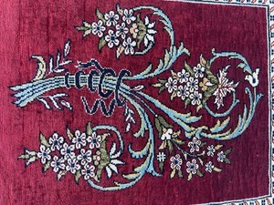 Genuine Turkish pictorial silk Hereke rug carpet. 21 1/2" X 16 1/2" signed.