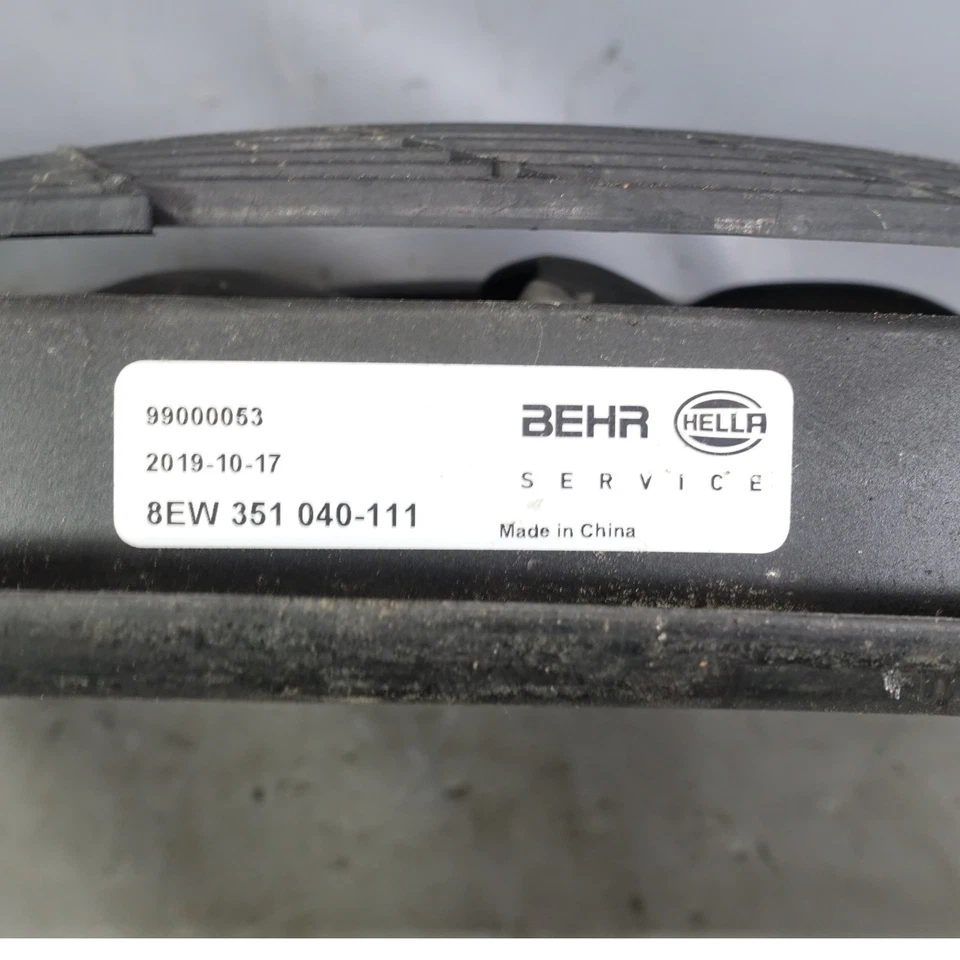 1999-2003 BMW E39 5-Series Behr OE Auxiliary AC Cooling Pusher Fan OEM - Imagem 4 de 4