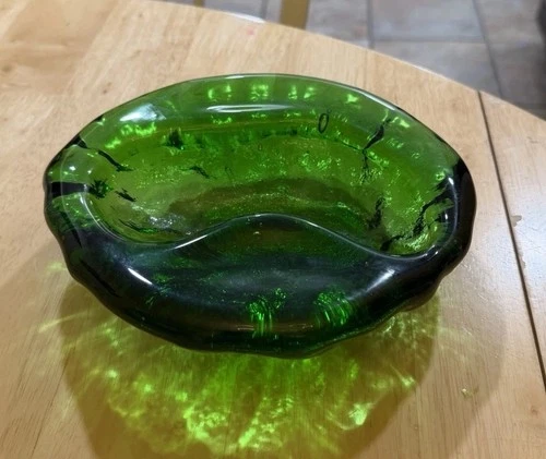 Vintage MCM Blenko Blob Avocado Green Glass  Ashtray