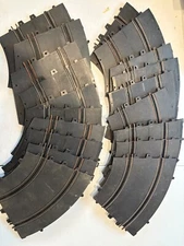 Eldon slot car 20 curved Track Sections, Risers and 3 straight track, start trac