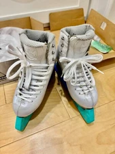 Jackson DJ FS2341 Entre Fusion Skates Size 2.5 w/ Legacy 7 blades (8”) all jumps