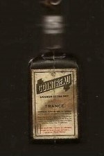 02 : PORTE CLES FIGURINE BOUTEILLE DE COINTREAU