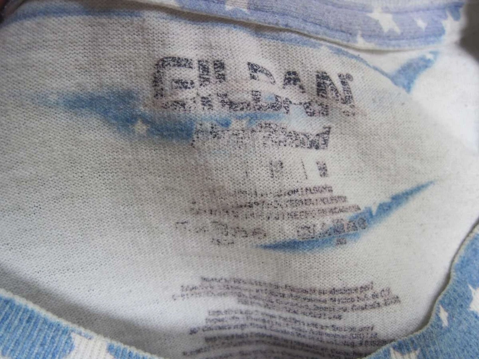 Camiseta Gildan M Manga Corta Estampado Bandana Bandera EE. UU. Camiseta Mezcla Algodón Morris Foto 3 de 4