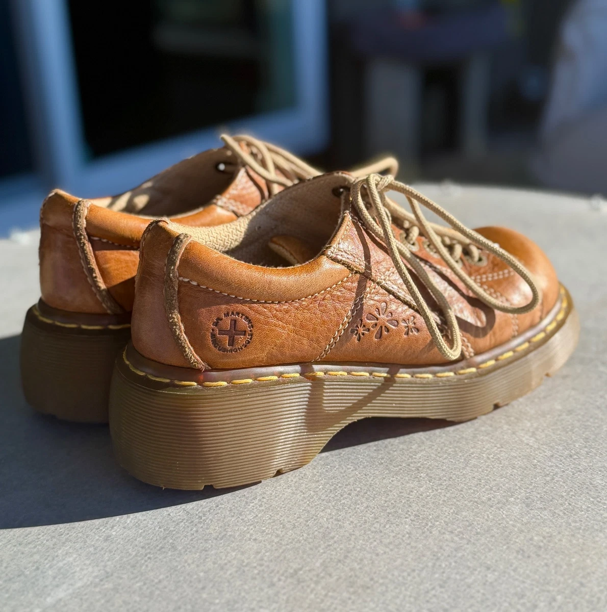 Preços baixos em Dr. Martens década de 1990 vintage de Roupas