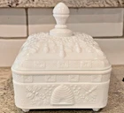 Indiana Tiara White Milk Glass Honey Bee Hives Covered Candy Dish