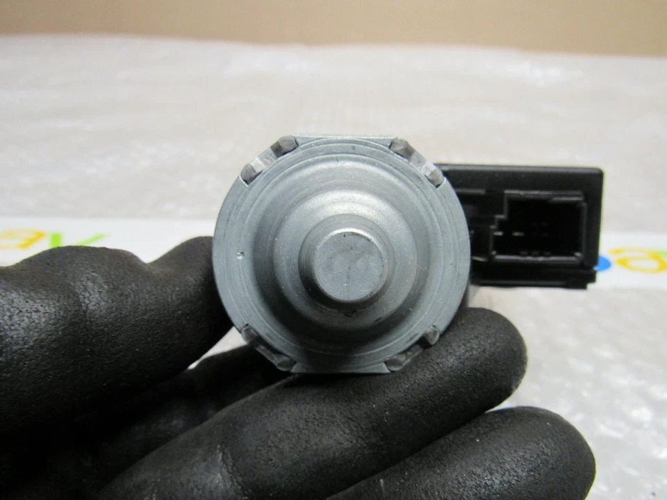 BMW F10 F06 F12 F13 F01 F02 F80 M3 M4 F30 F32 TECHO CORREDIZO UNIDAD DE ACCIONAMIENTO DEL MOTOR OEM 17519 Foto 4 de 4