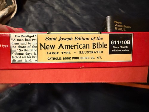 SAINT JOSEPH EDITION NEW AMERICAN BIBLE LARGE TYPE ILLUSTRATED 611/10B - Picture 4 of 16