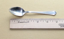 ONEIDA HOTEL PLATE  "SENECA" PATTERN  5 O' CLOCK TEASPOON FACTORY SECOND 1927