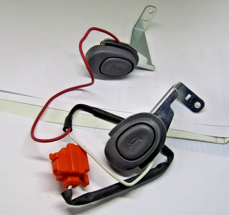 INTERRUPTOR BOCINA FORD ASPIRE 94-97 NUEVO ORIGINAL FORD Foto 2 de 4