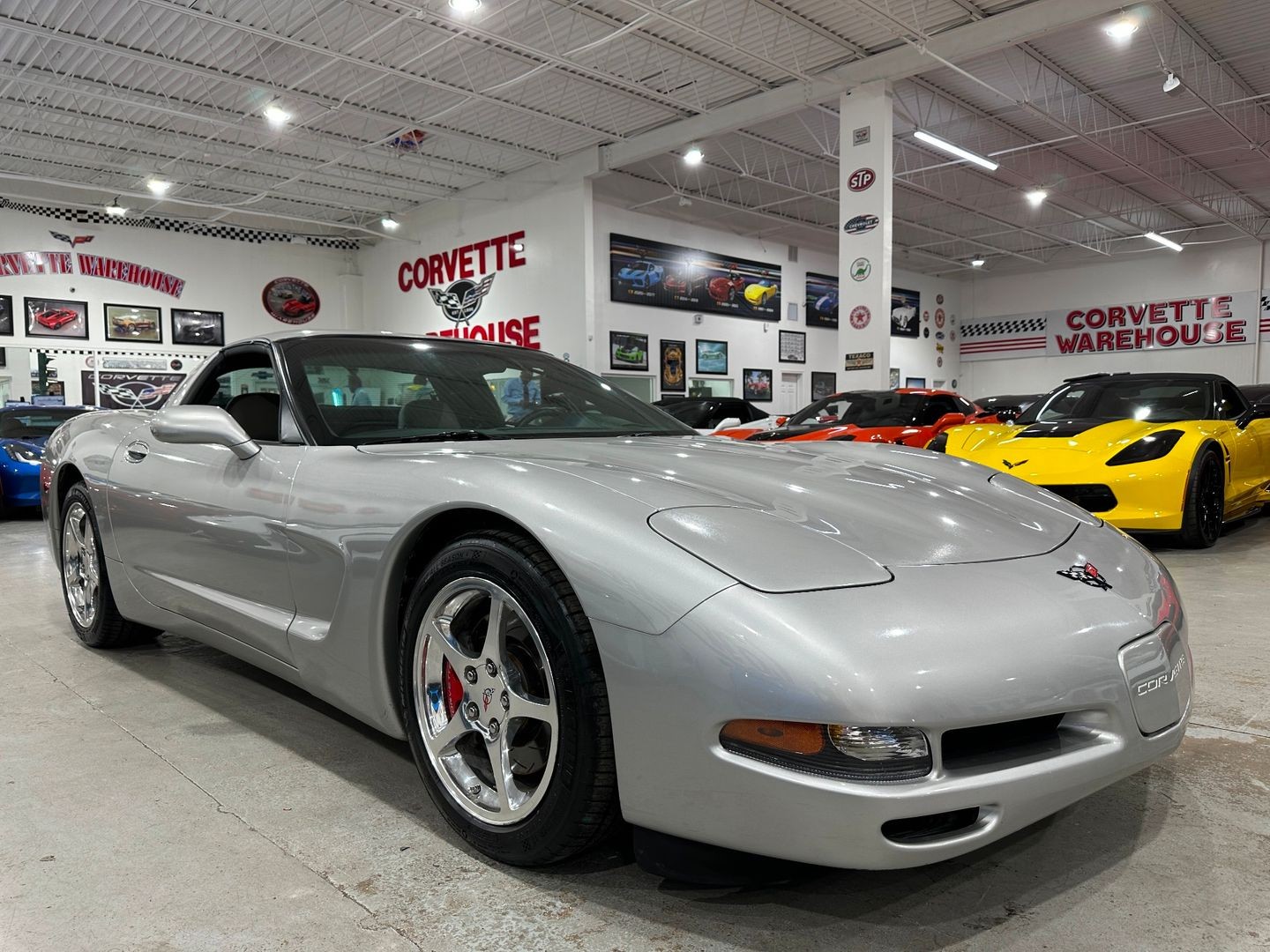 2004 [67U] Machine Silver Chevrolet Corvette   | C5 Corvette Photo 6