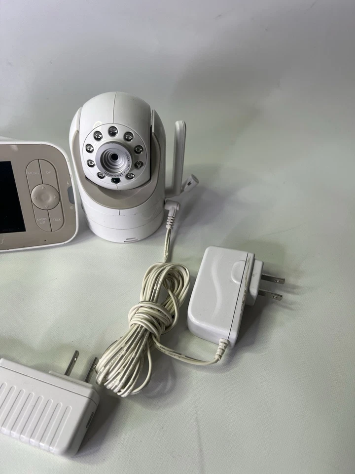 Cámara de video para monitor de bebé Infant Optics DXR-8 con pantalla HD de 5" 720P Foto 2 de 4