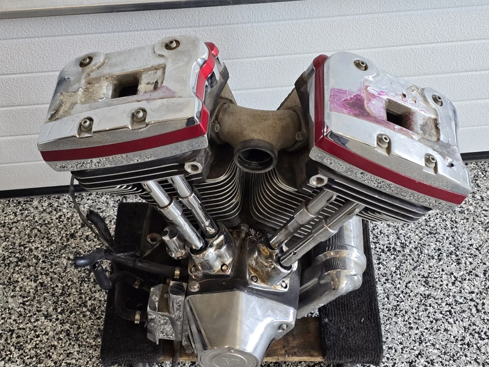 Harley-Davidson Heritage Springer 1997 motor FLSTS Foto 3 de 4