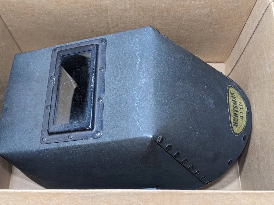 Capucha/casco de soldadura Huntsman 411P vintage con filtro de lente verde soldadura y caja Foto 4 de 4