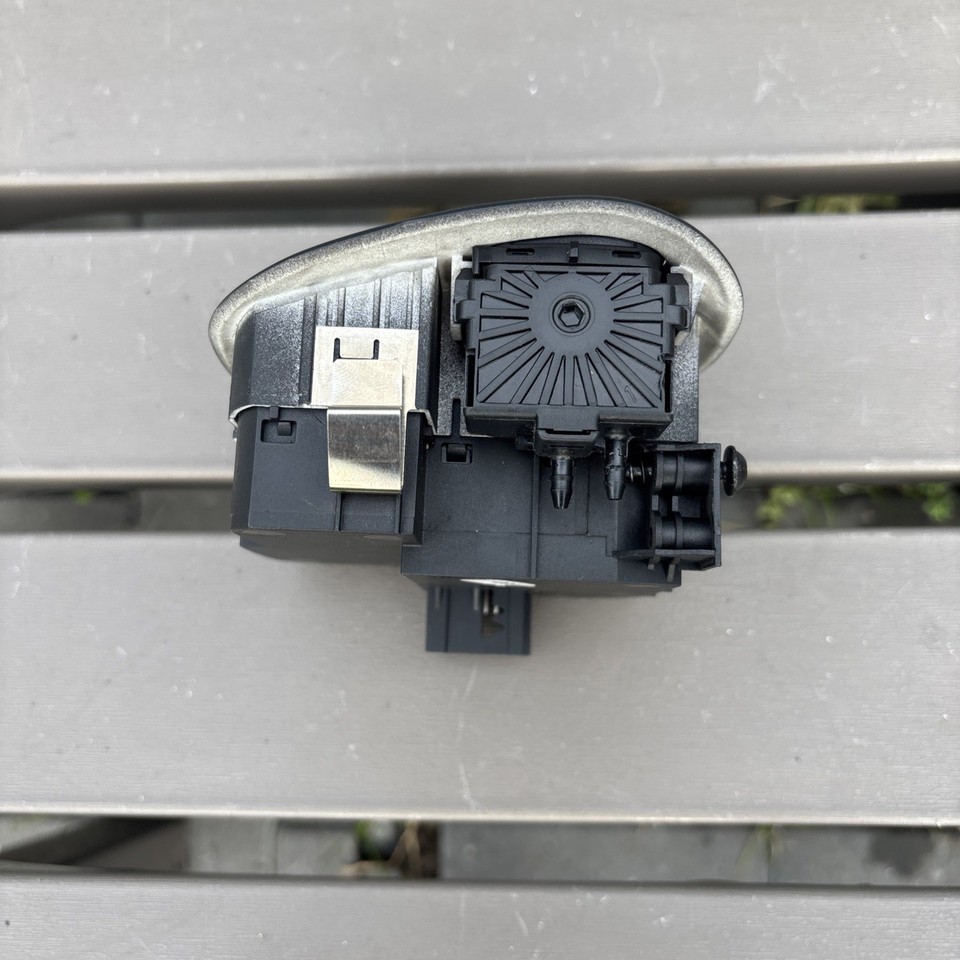 Actionneur turbocompresseur MERCEDES-BENZ CLASSE E (W211)3.0 d G-13 Actionneur turbocompresseur MERCEDES-BENZ CLASSE E (W211)3.0 d G-13