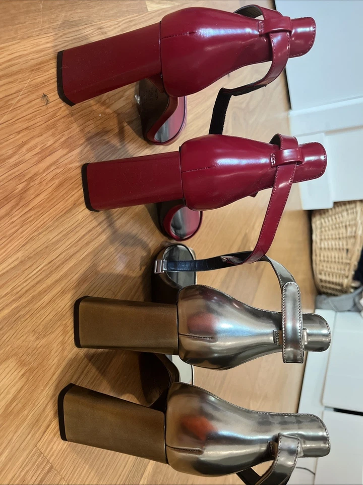 Sandalias de tacón alto Via Spiga con correa al tobillo talla 7 DOS PARES doradas y res Foto 4 de 4