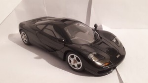 AUTOart McLAREN F1signature 76003 1/18