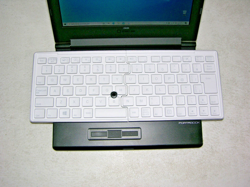 King Jim Portabook XMC10 Netbook UMPC Laptop 701C Windows 10 BT Cam VERY RARE * - Image 4 of 4