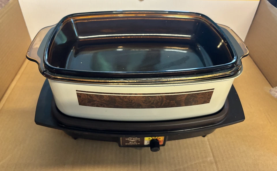 Westbend Vintage 4qt Slow Cooker Griddle Beige w Amber Lid Tested Works Great - Image 2 of 4