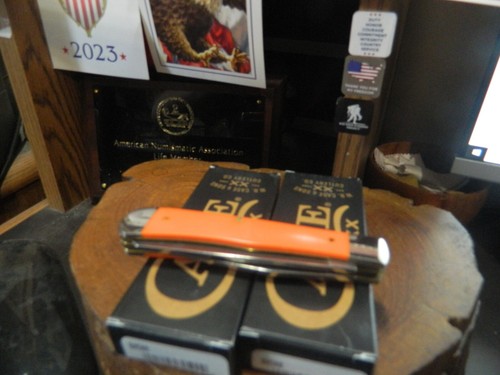 CASE & SONS 4.125" CLOSED ORANGE LG. TRAPPER SYNTHETIC HANDLE 2 STAINLESS BLADES - Picture 12 of 12