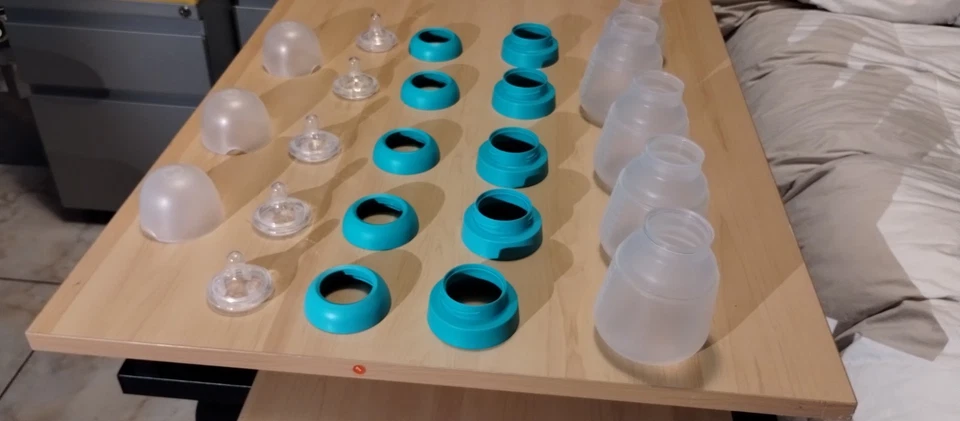 Силиконовые детские бутылочки Nanobebe против колик 4–9 унций и 1–5 унций бутылочки и топы 23 шт. - Изображение 3 из 4