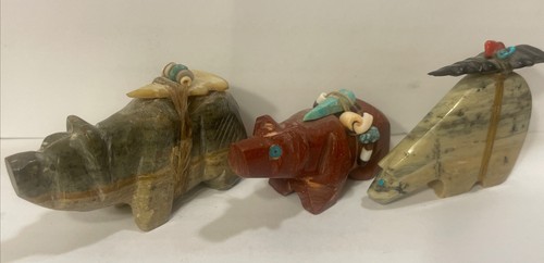 Lot 3 Vtg Zuni Carved Bear Fetishes W Offerings Native American Stone Jasper 