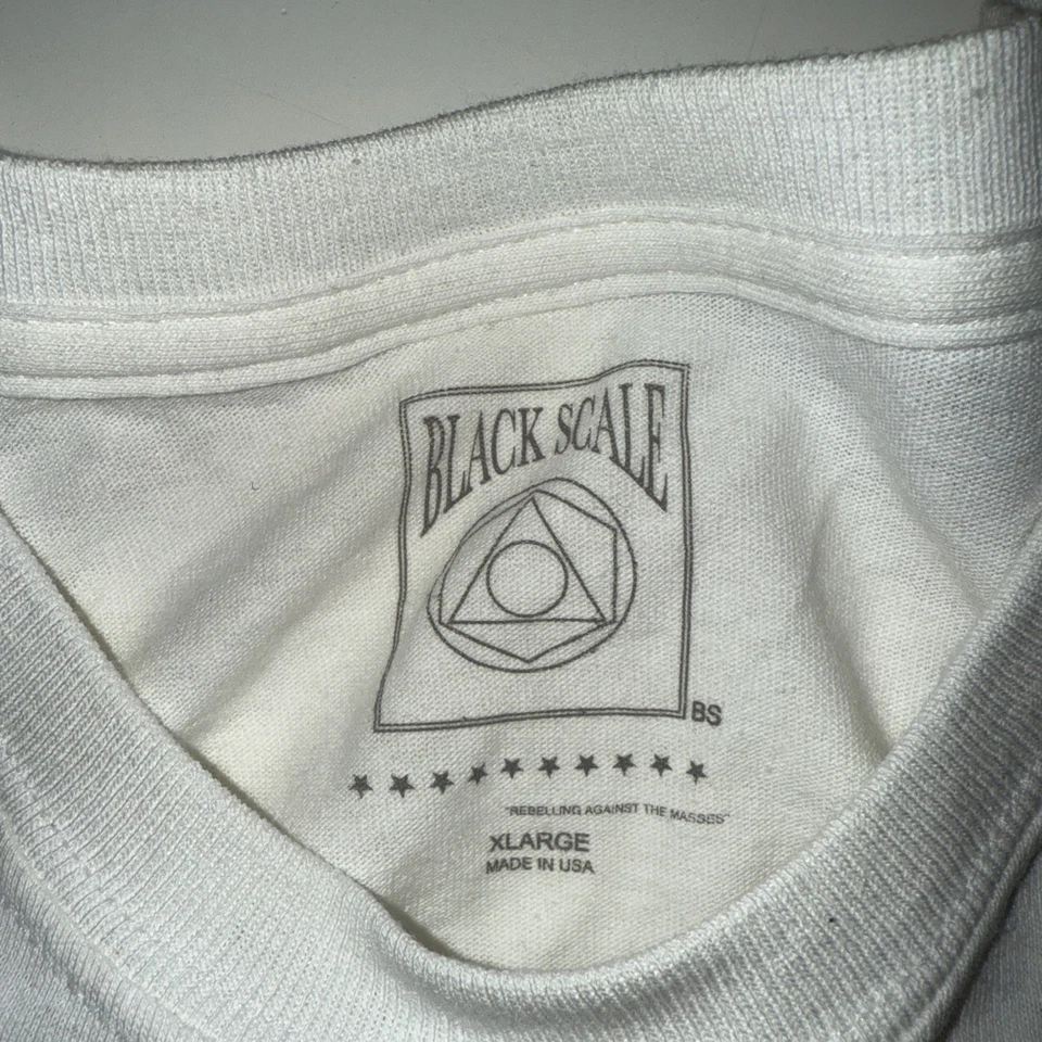 Camiseta masculina streetwear manga curta branca GG escala preta NOVA - Imagem 4 de 4