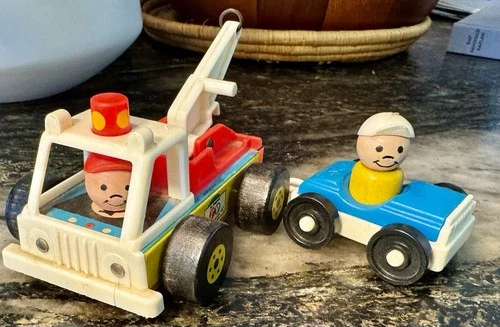 Vintage 1969 Fisher-Price Little People Tow Truck #718 Complete