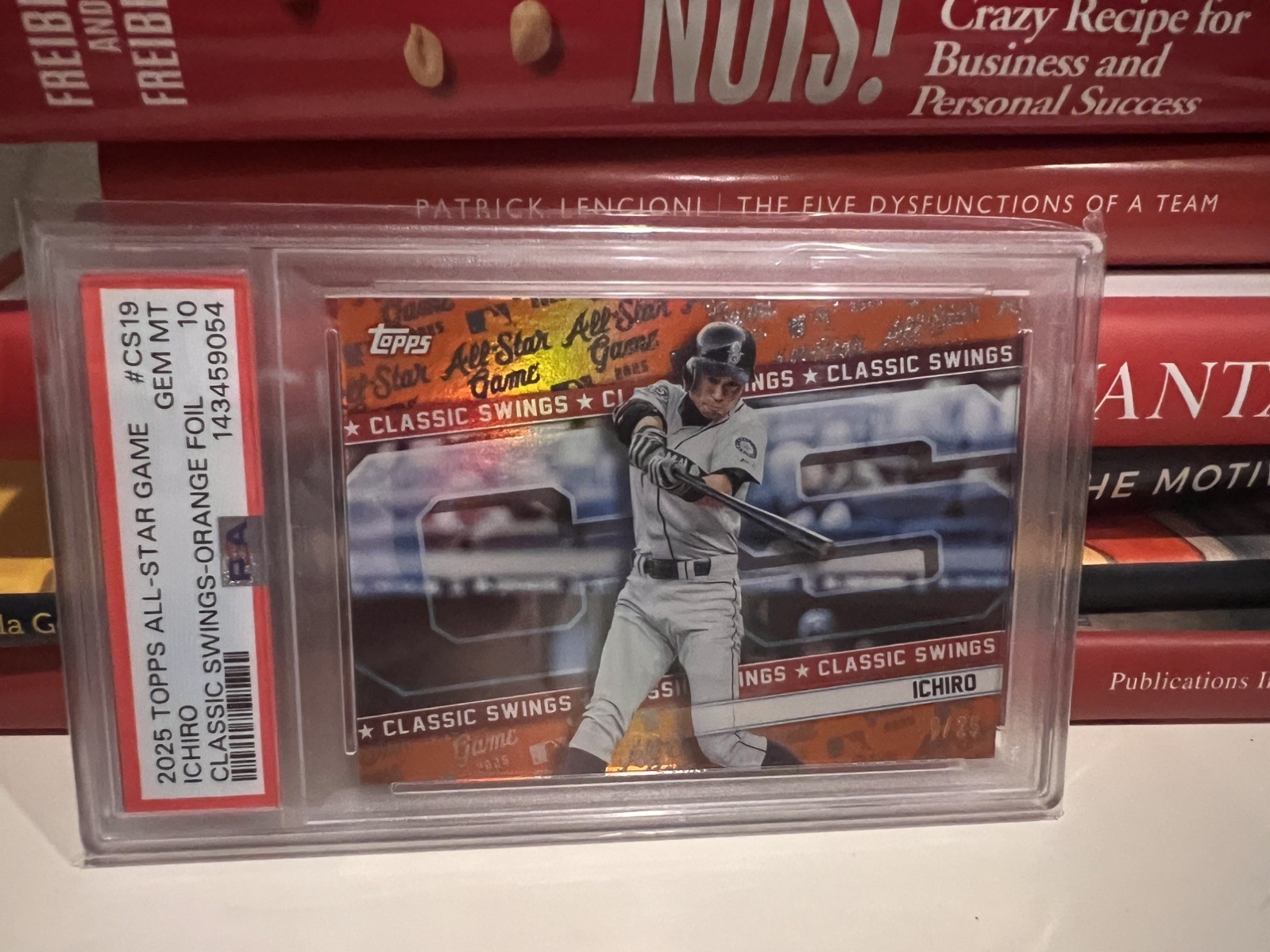 PSA 10 Ichiro Suzuki 2025 Topps All-Star #CS-19 Classic Swings Orange Foil  /25 
